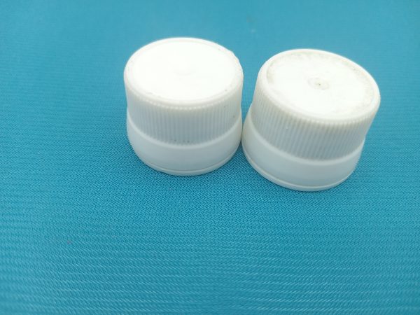 White Gena Cap