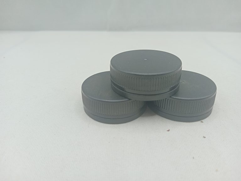 38 mm Black Pet Milk Cap