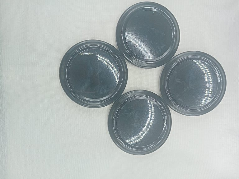 53 mm Black Lug Cap