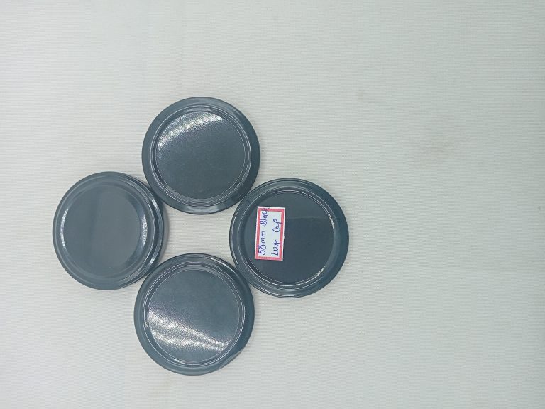 58 mm Black Lug Cap