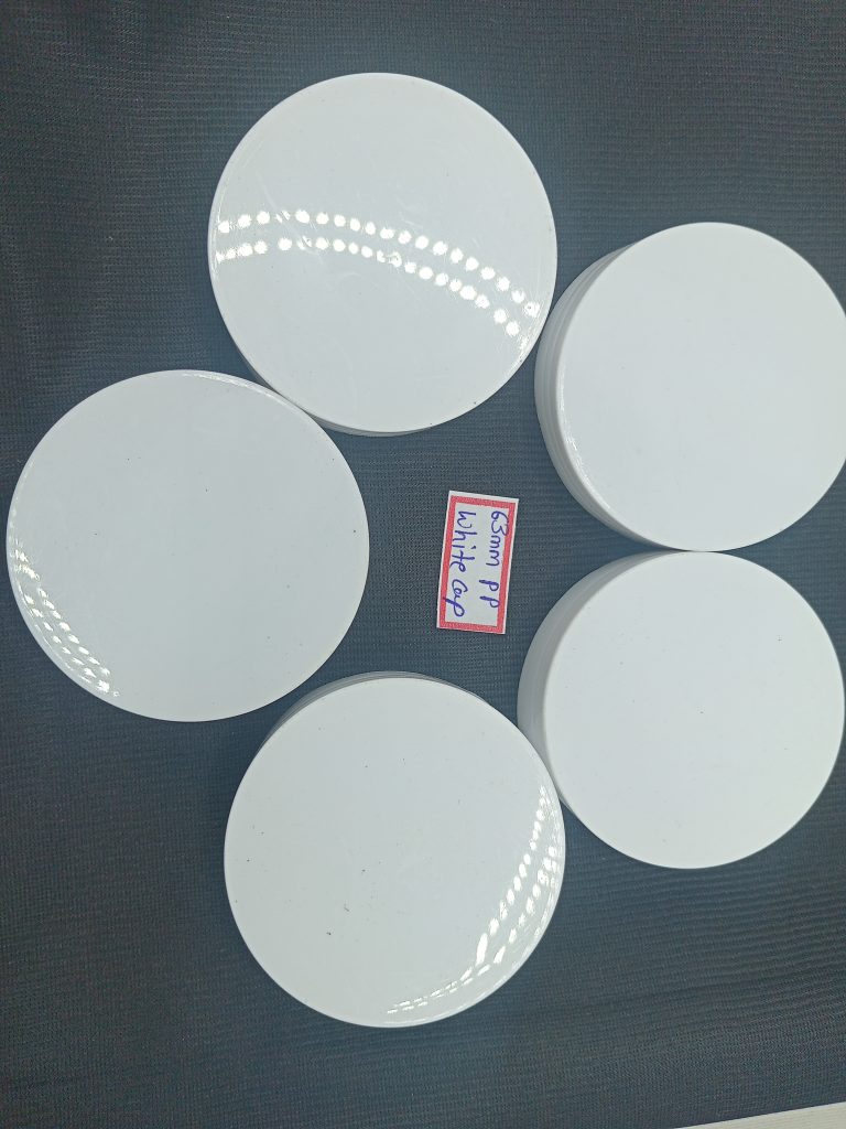 63 mm pp white Cap